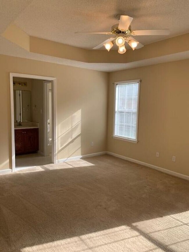 Building Photo - Chadwyck Subdivision