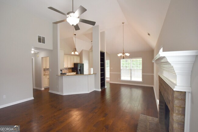 Building Photo - 208 Turnbridge Cir