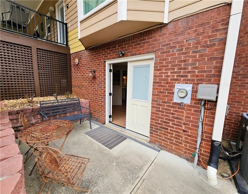 Building Photo - 2100 Bennington Ct