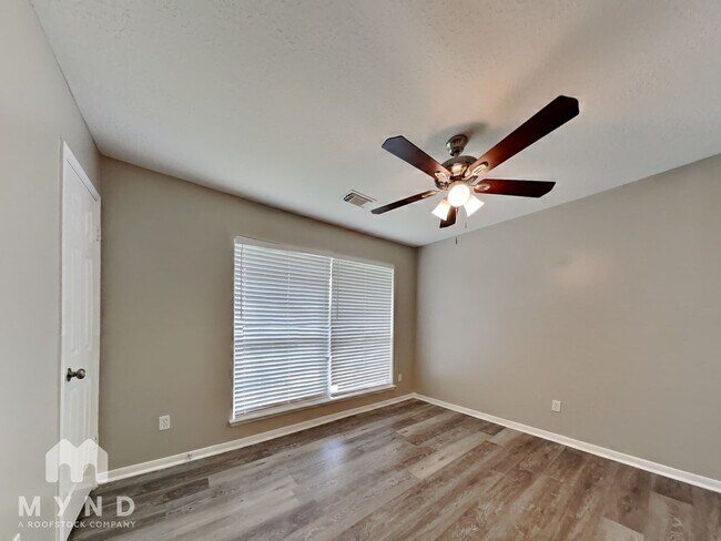 Building Photo - 4334 Egret Dr