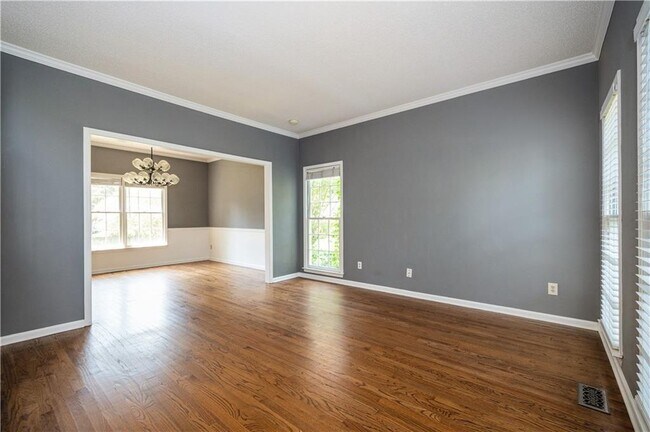 Building Photo - 105 Celia Ct