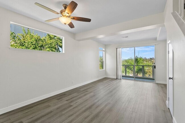 Building Photo - 30902 Club House Dr