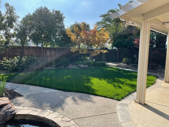 Building Photo - ***COMING SOON*** BEAUTIFUL 2-STORY HOME WITH POOL & 3 CAR GARAGE IN ROCKLIN!