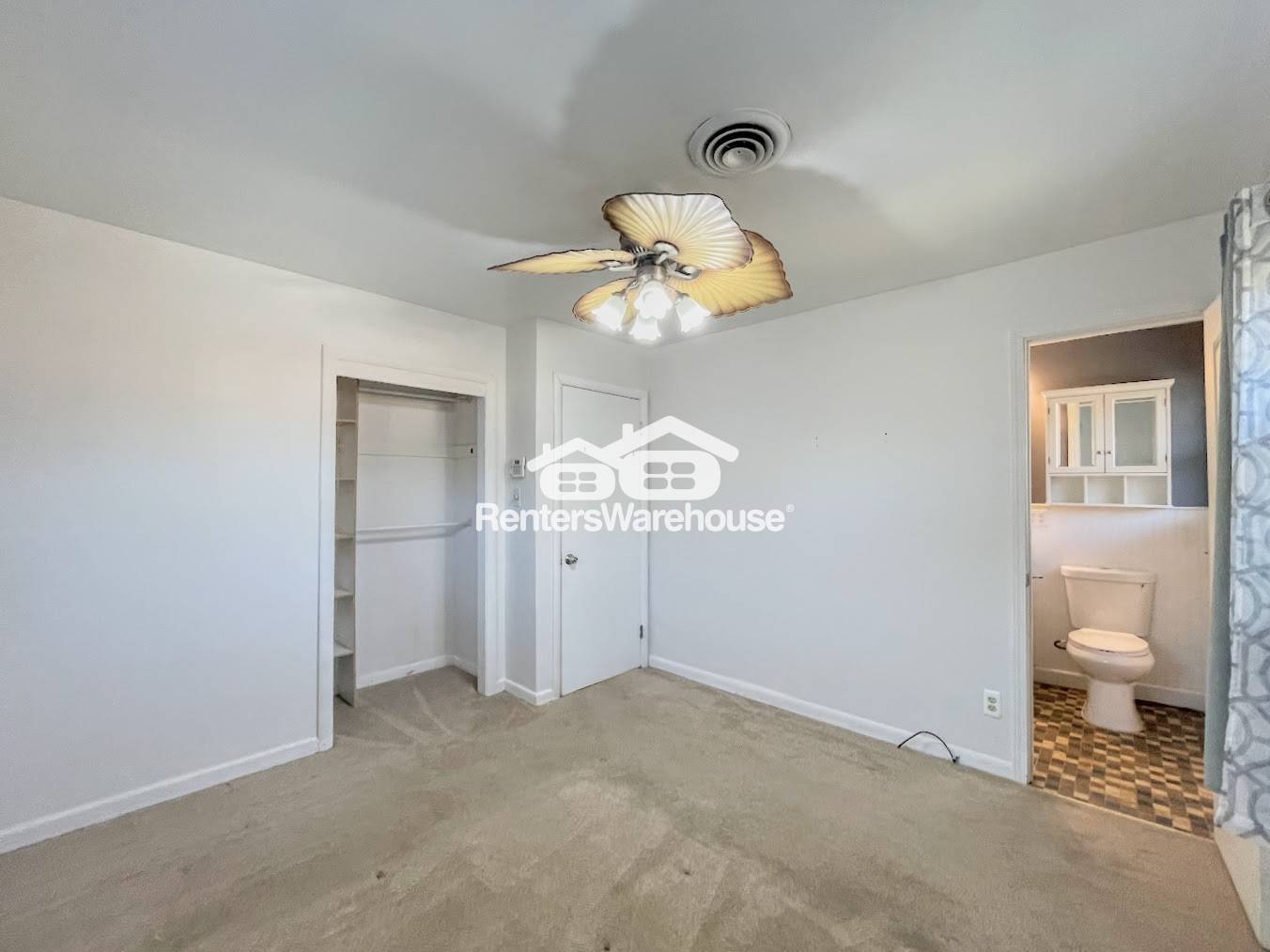 Building Photo - 5801 Townley Ave