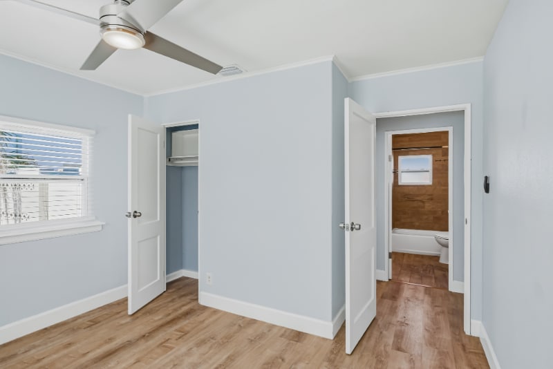 Building Photo - 917 56th Ave N