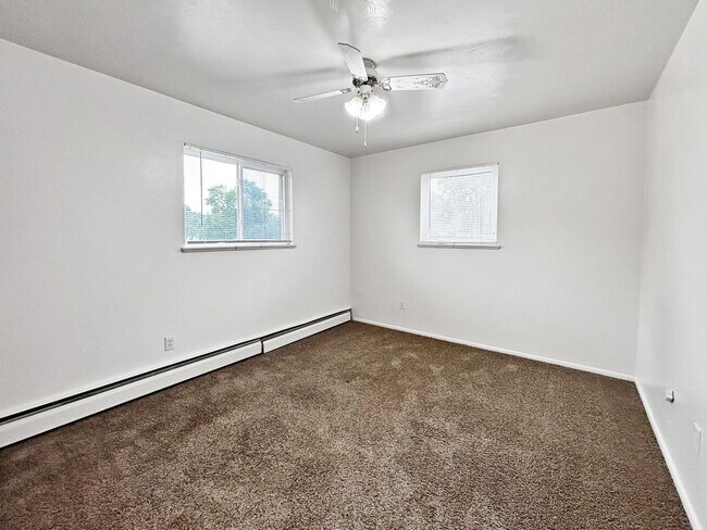 Building Photo - $0 DEPOSIT OPTION. 2 BED 1 BATH IN SOUTH WESTMINSTER