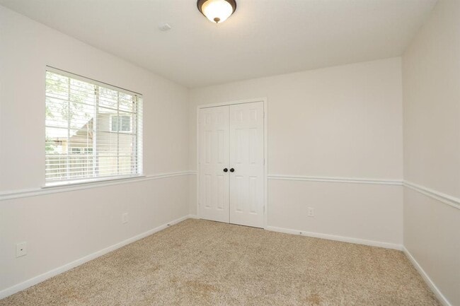 Building Photo - 25215 Aughton Dr