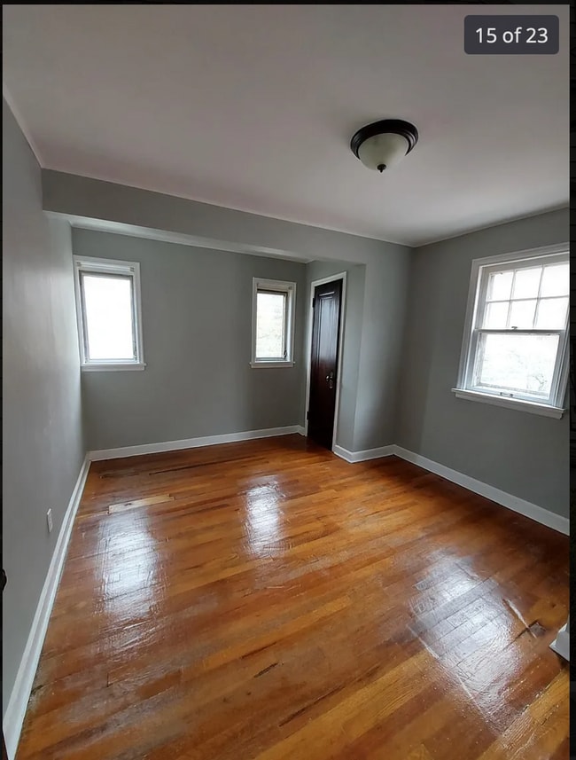 Building Photo - Newly Renovated Single Family Home in Exce...