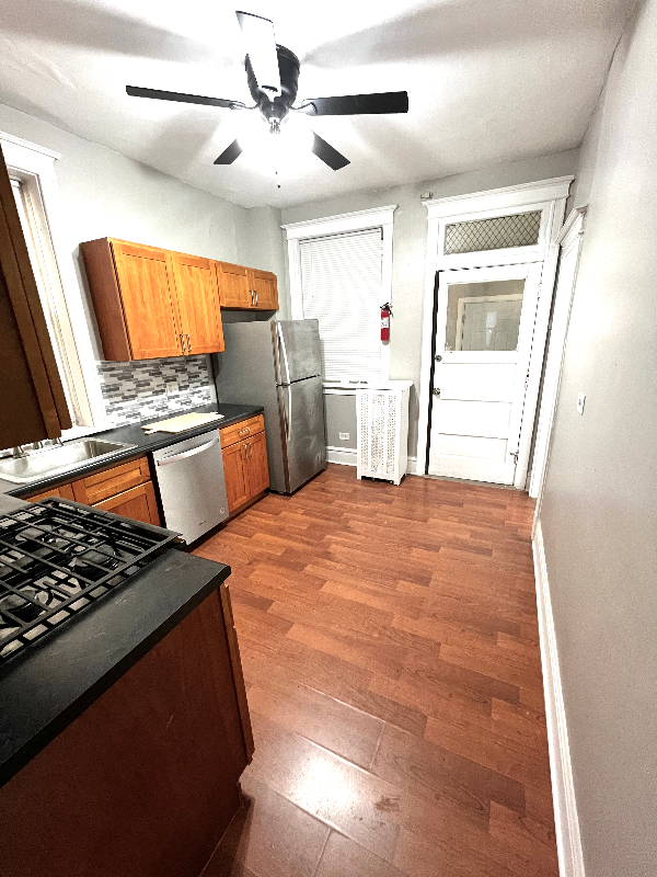 Building Photo - 5428 S Drexel Ave