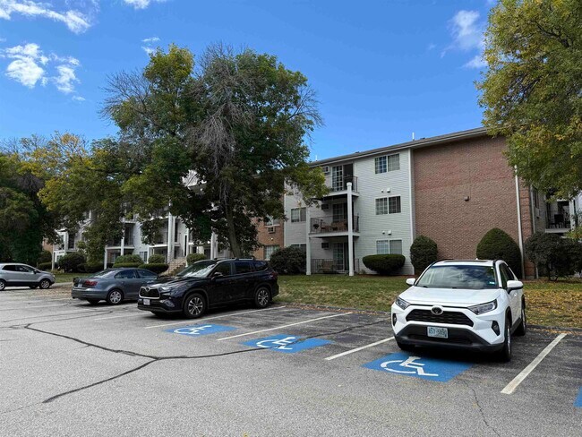 Building Photo - 383 Huse Rd