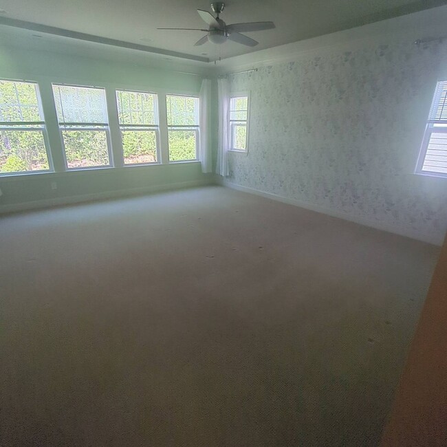 Building Photo - Beautiful 5 bed 4.5 bath in Holly Springs!