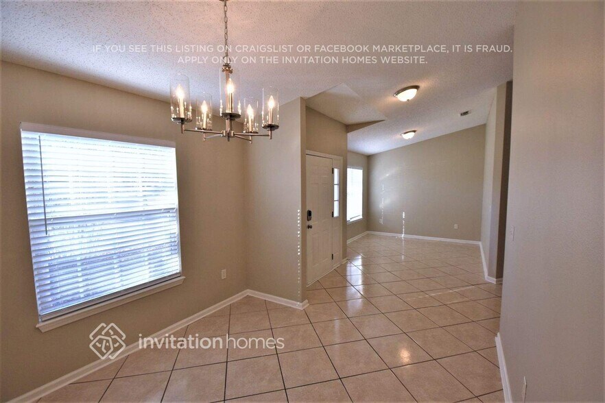 Building Photo - 1335 Ardmore St