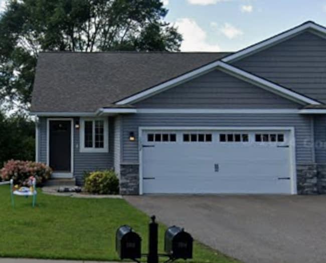 Building Photo - 3302 White Oak Ln