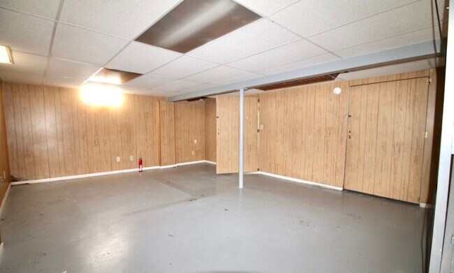 Building Photo - 4527 12th Ave