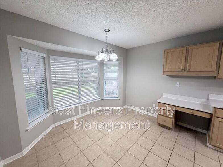 Building Photo - 816 Brookstone Ct