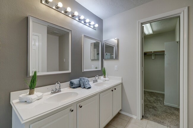 Building Photo - 182 W Stedhill Loop