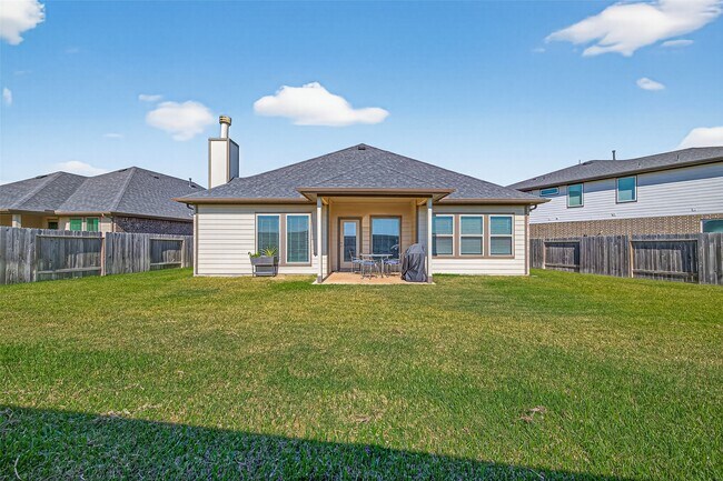 Building Photo - 28307 Hannahs Harbor Ln