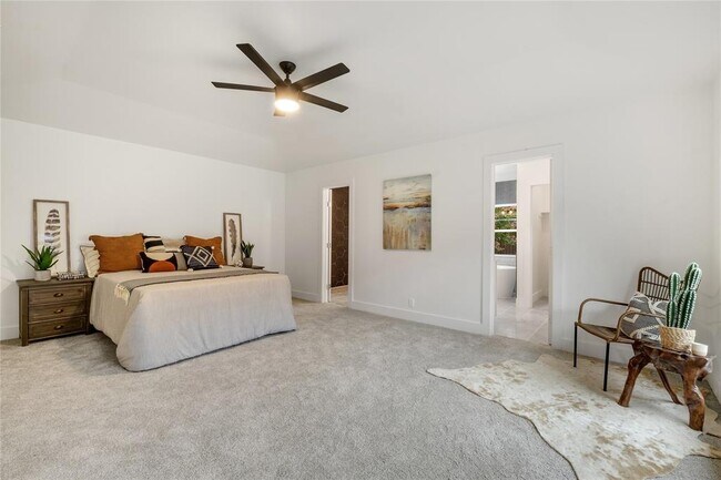 Building Photo - 6226 La Cosa Dr