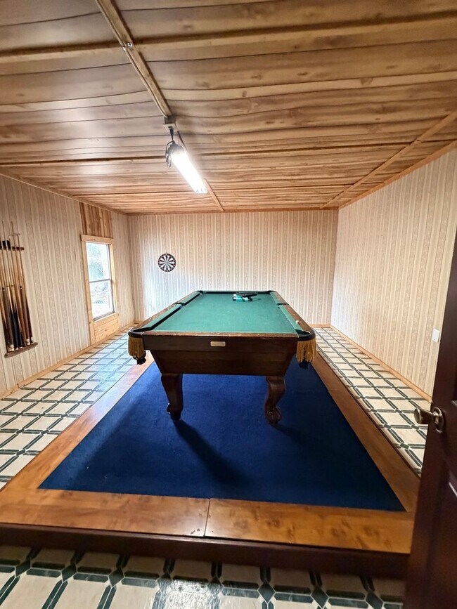 Building Photo - 113 Bream Ave