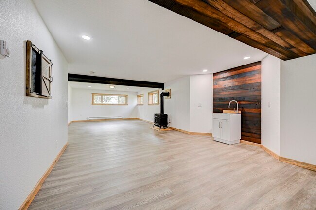 Building Photo - 9110 Morgan Rd