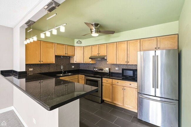 Building Photo - 250 Ridge Ave