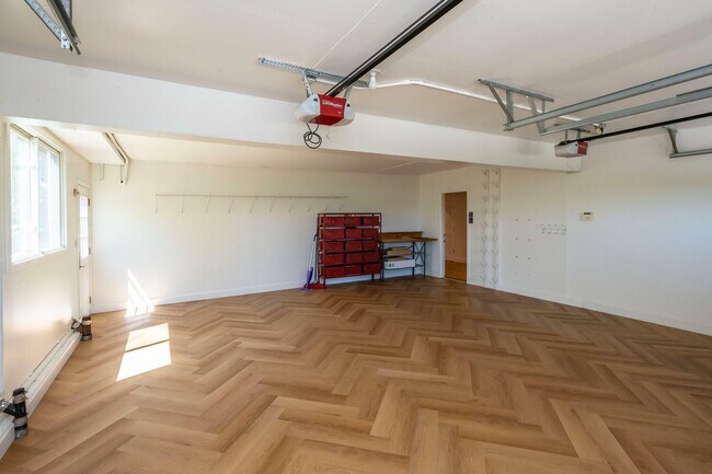 Building Photo - 920 Stagi Ct