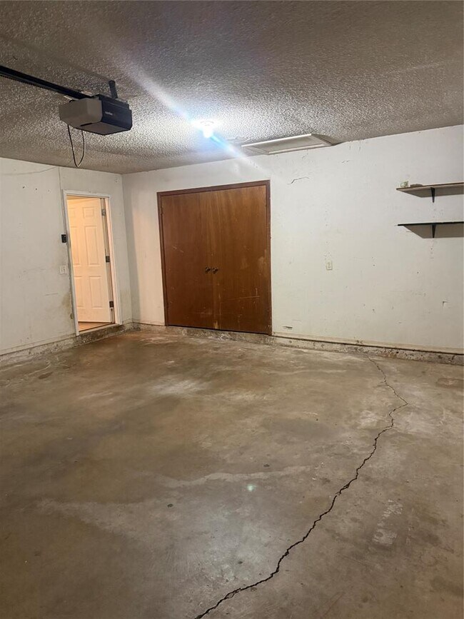 Building Photo - 1309 Summerton Pl