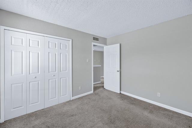 Building Photo - 610 Ridgeline Dr