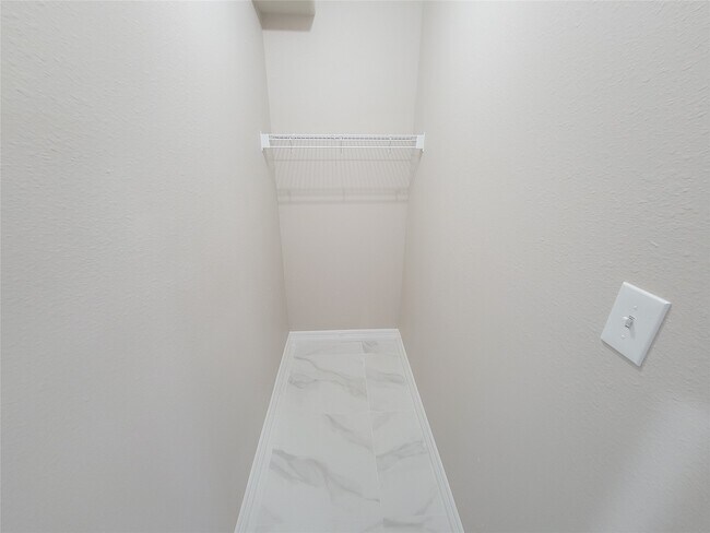 Building Photo - 11130 Celano Dr