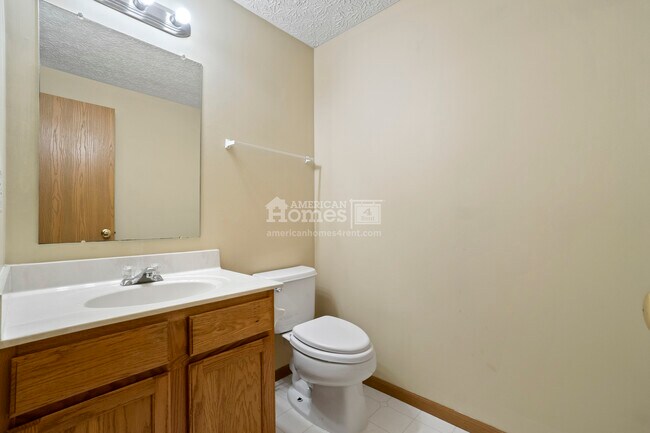 Building Photo - 2101 Symmes Court