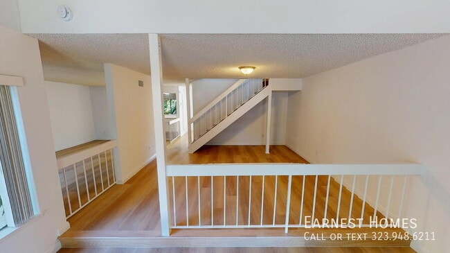 Building Photo - 10464 Larwin Ave