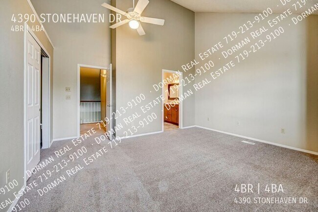 Building Photo - 4390 Stonehaven Dr