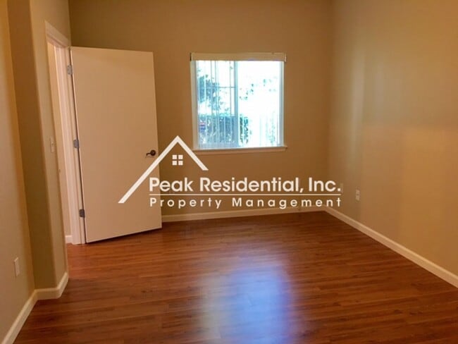 Building Photo - Spacious 2bd/2ba North Natomas Condo