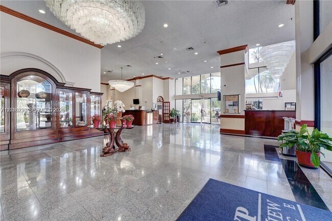 Building Photo - 7601 E Treasure Dr