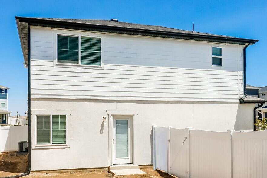Building Photo - 141 E Polaris Dr