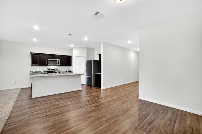 Building Photo - 14413 Shooter McGavin Dr