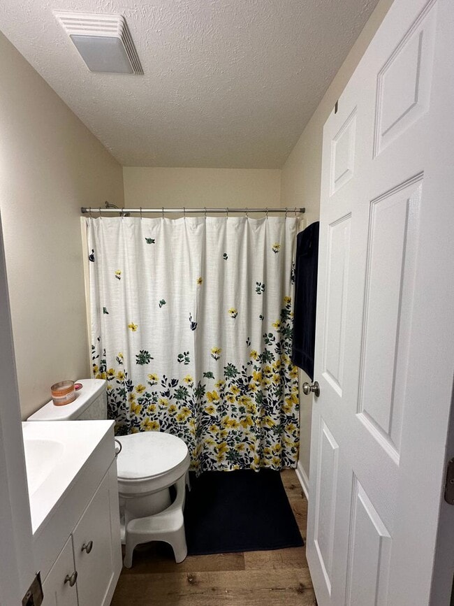 Building Photo - 1641 York Dr NW