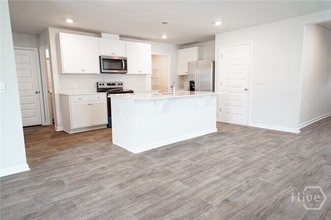 Building Photo - 102 Red Admiral Ln