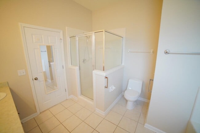 Building Photo - 5560 Hampton Hill Cir