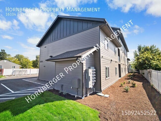 Building Photo - 16104 E Valleyway Ave