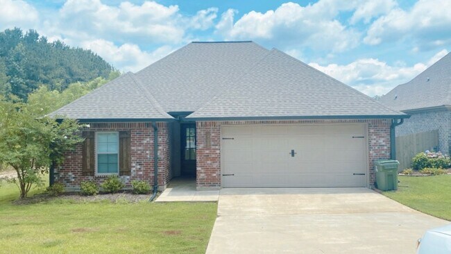 Home - 605 Stable Road