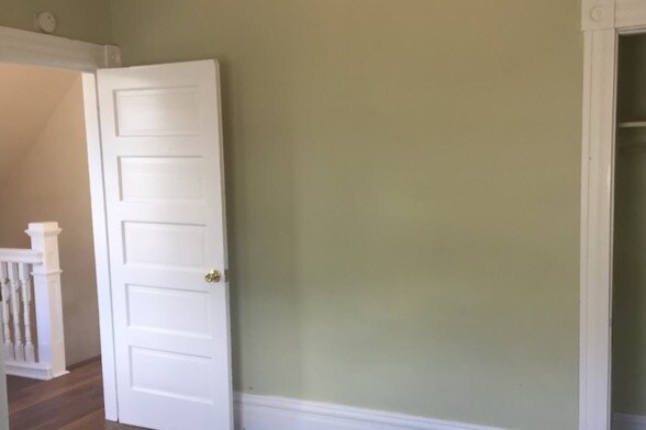 Building Photo - 811 Sarah St