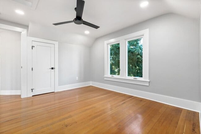Building Photo - Stunningly Remodeled 1905 Beauty w/ AIR CO...