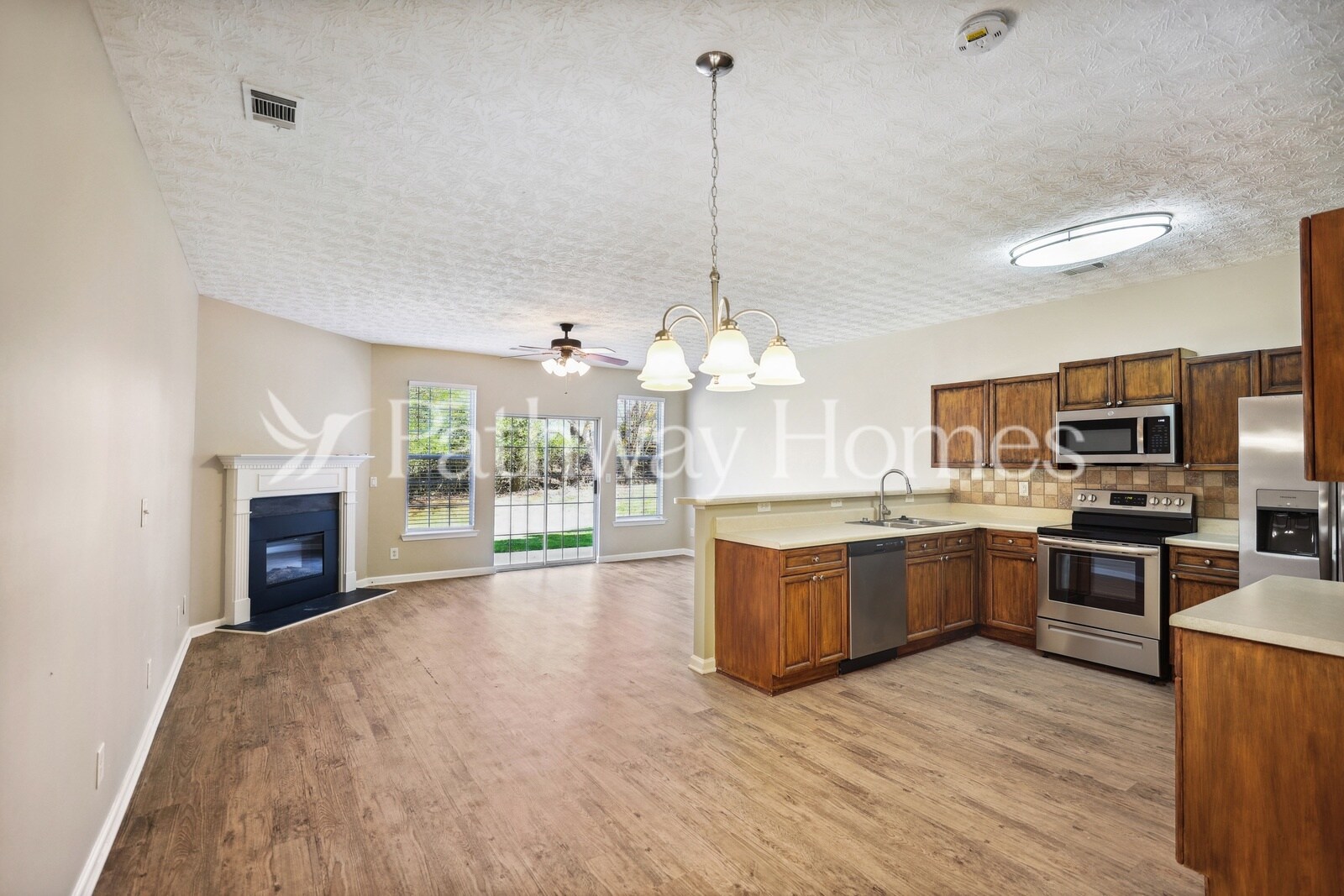 Building Photo - 4922 Vireo Dr