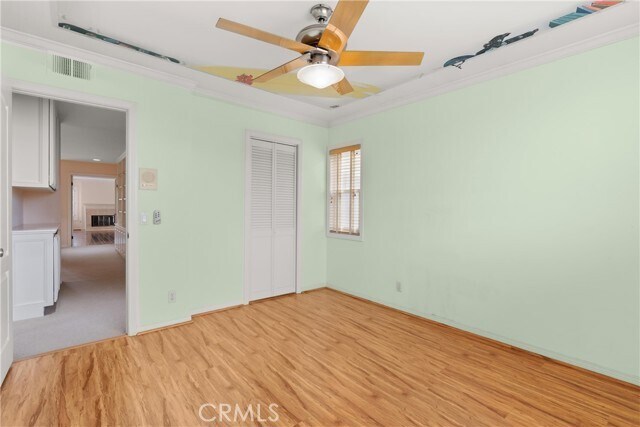Building Photo - 6121 Greenbrier Dr