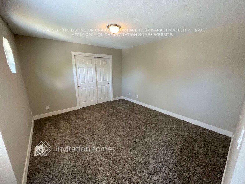 Building Photo - 3289 S Espana Cir
