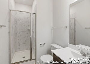 Building Photo - 245 Blacktail Dr