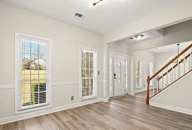 Building Photo - 4235 Marjorie Rd SW