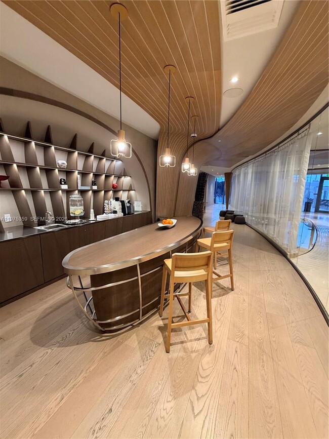 Building Photo - 1000 Brickell Plaza