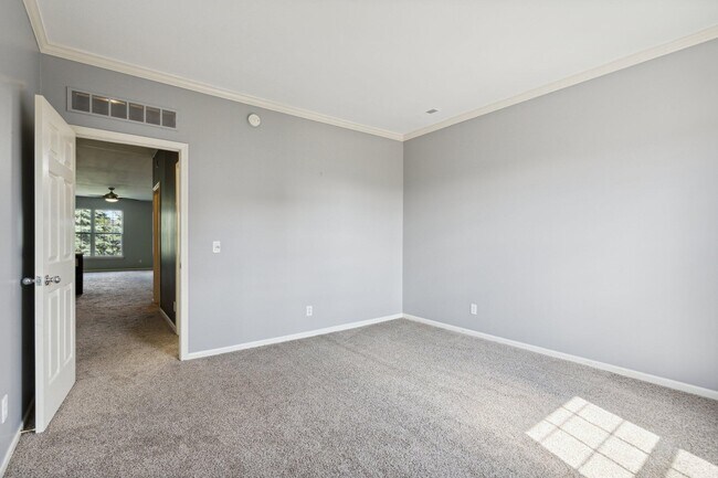 Building Photo - 1872 Cedar Valley Dr